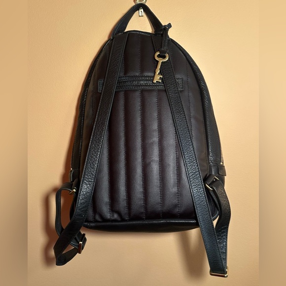 fossil mini backpack - Picture 3 of 8